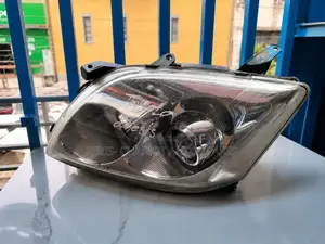 Toyota Avensis 2003 Xenon Headlights