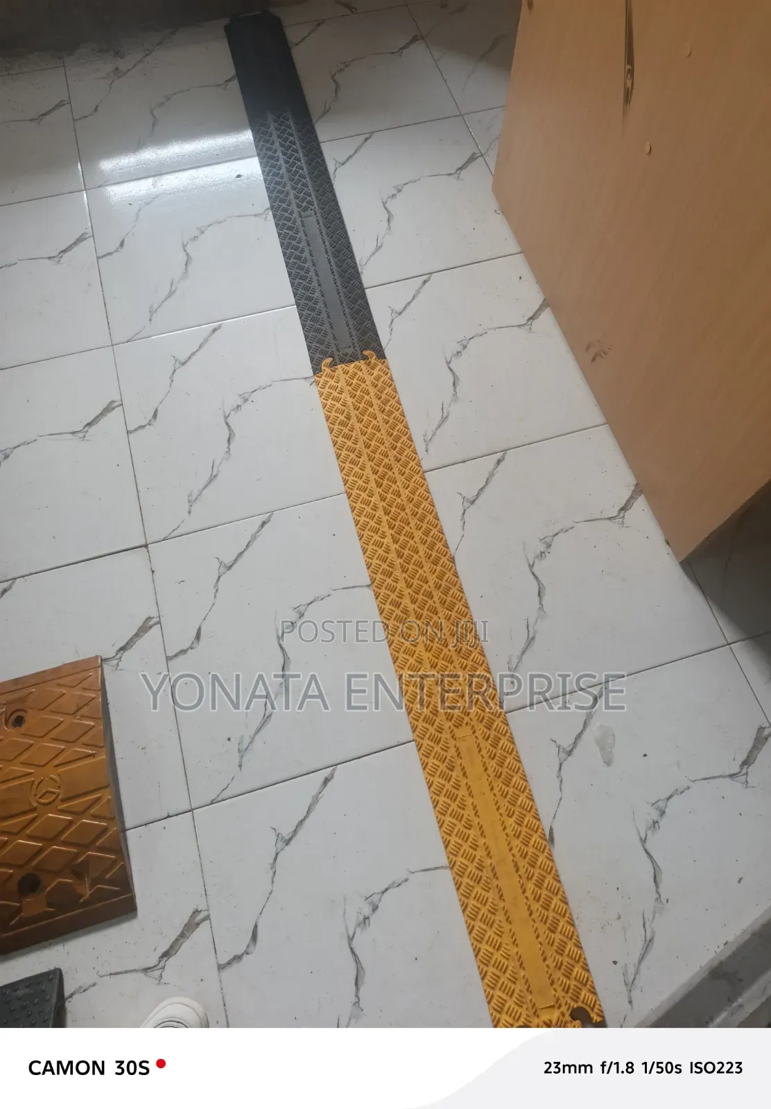 Interlocking Indoor Rubber Cable Protectors For Warehouse