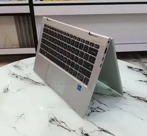 Laptop HP EliteBook 830 G8 16GB Intel Core i7 SSD 512GB
