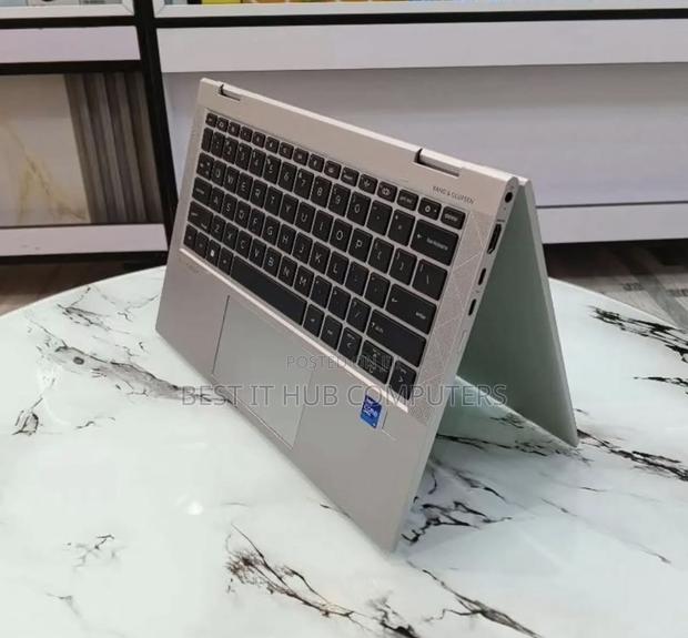 Laptop HP EliteBook 830 G8 16GB Intel Core i7 SSD 512GB