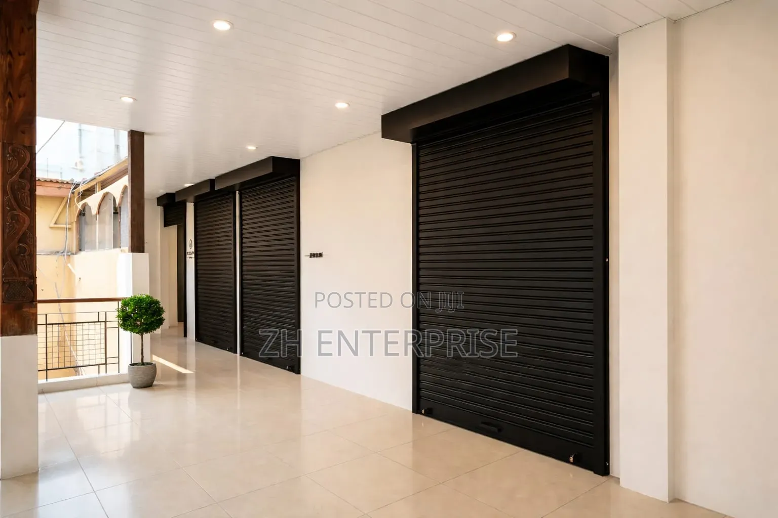 Shops - River Road CBD