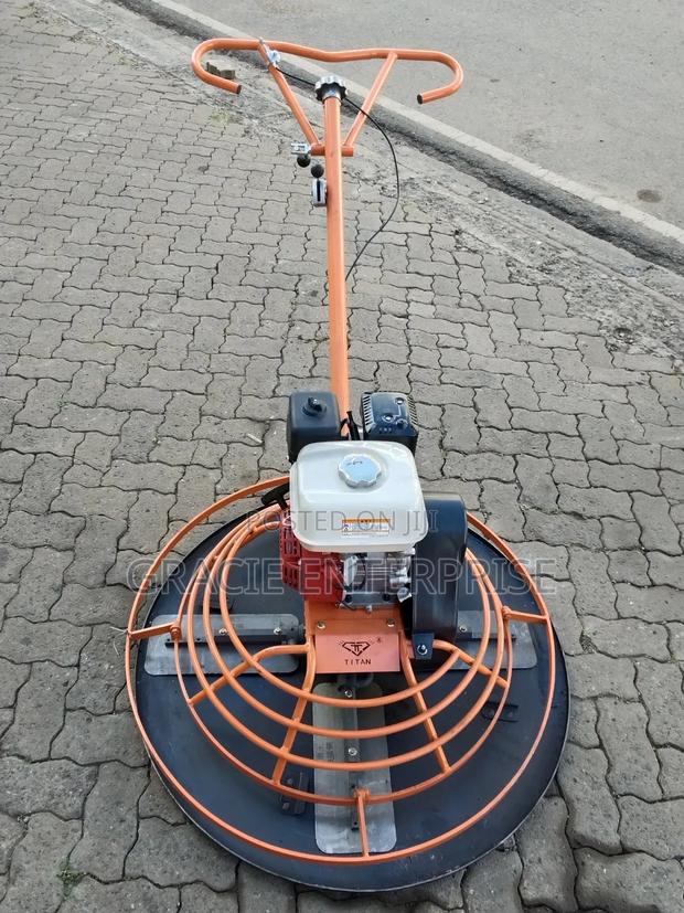 Titan Power Trowel / Power Float / Helicopter