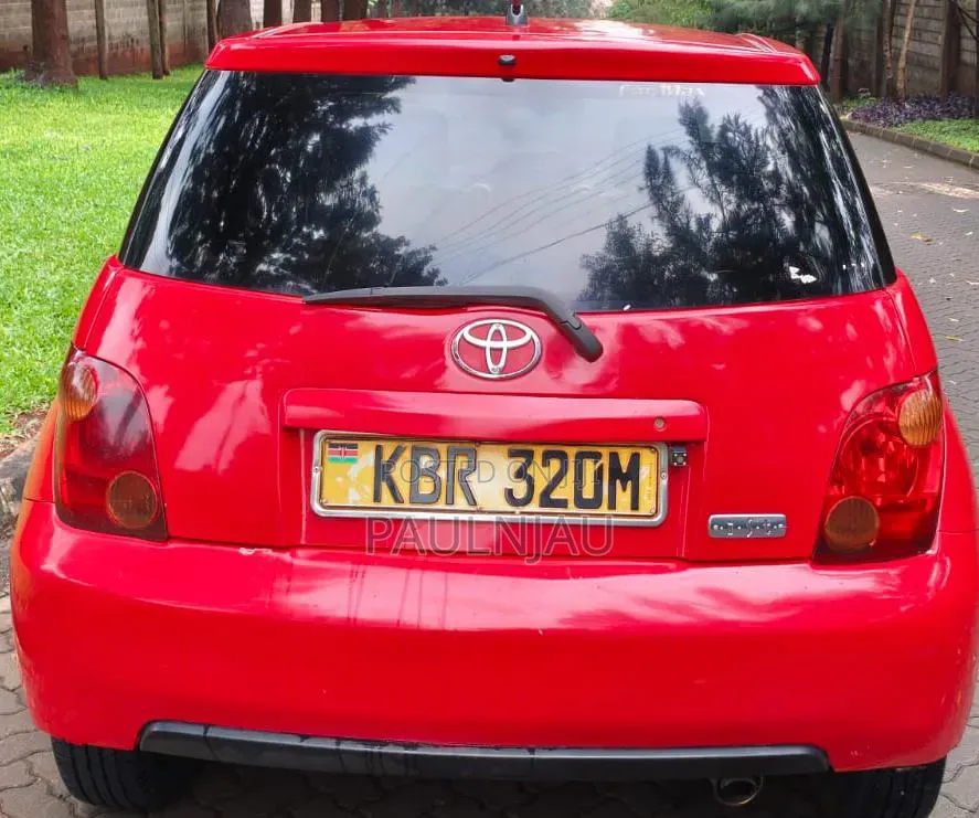 Toyota IST 2009 Red