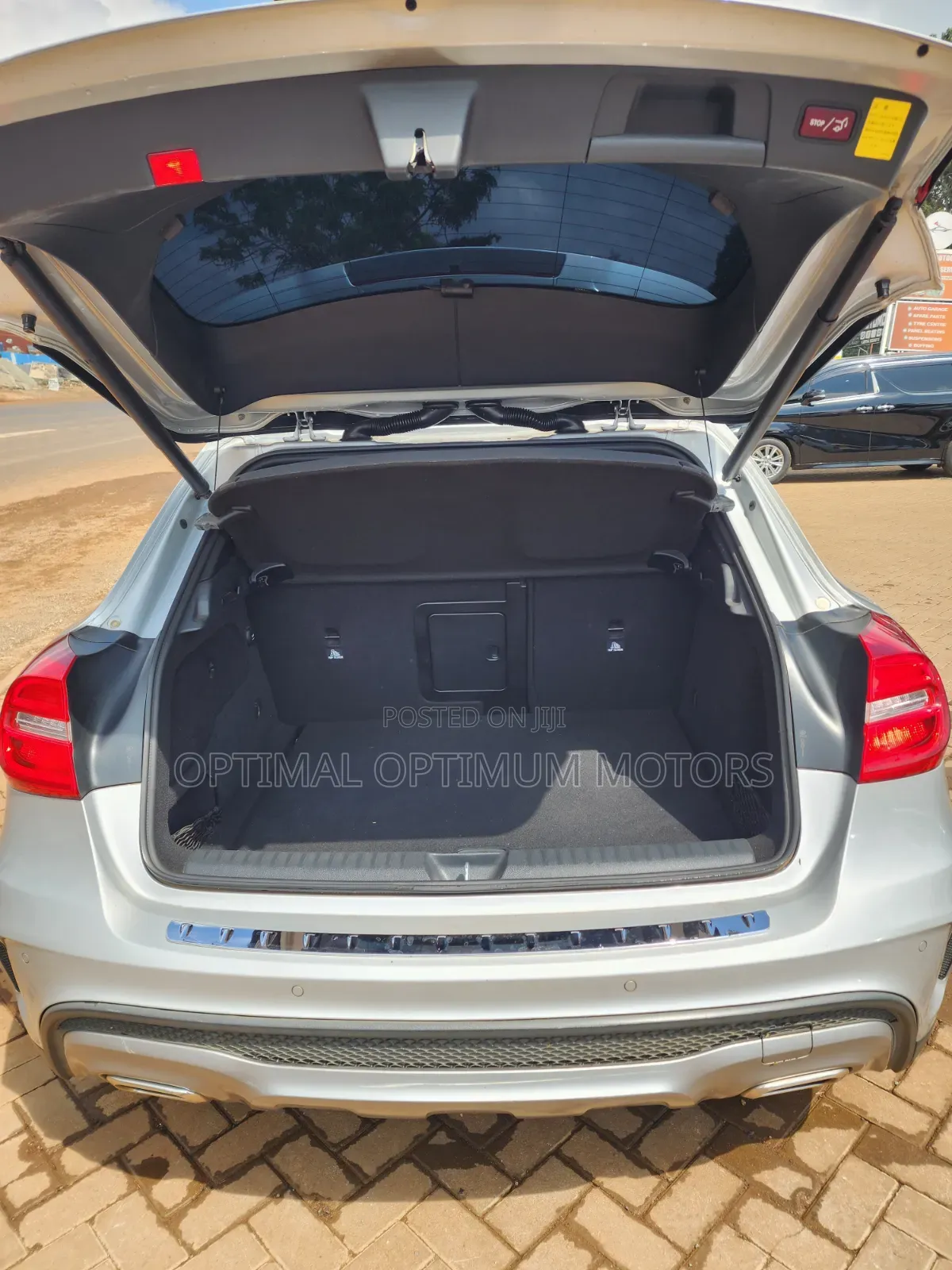 Mercedes-Benz GLA 250 2017 Silver
