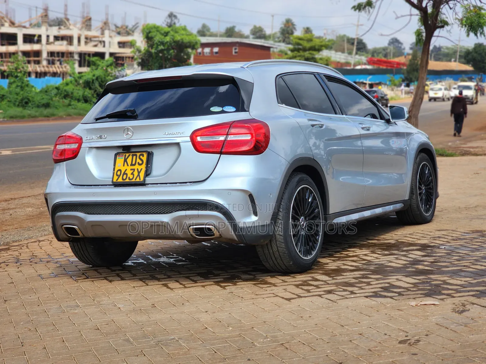 Mercedes-Benz GLA 250 2017 Silver