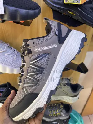 Columbia Men's Peakfreak Rush Outdry Hiking Shoes