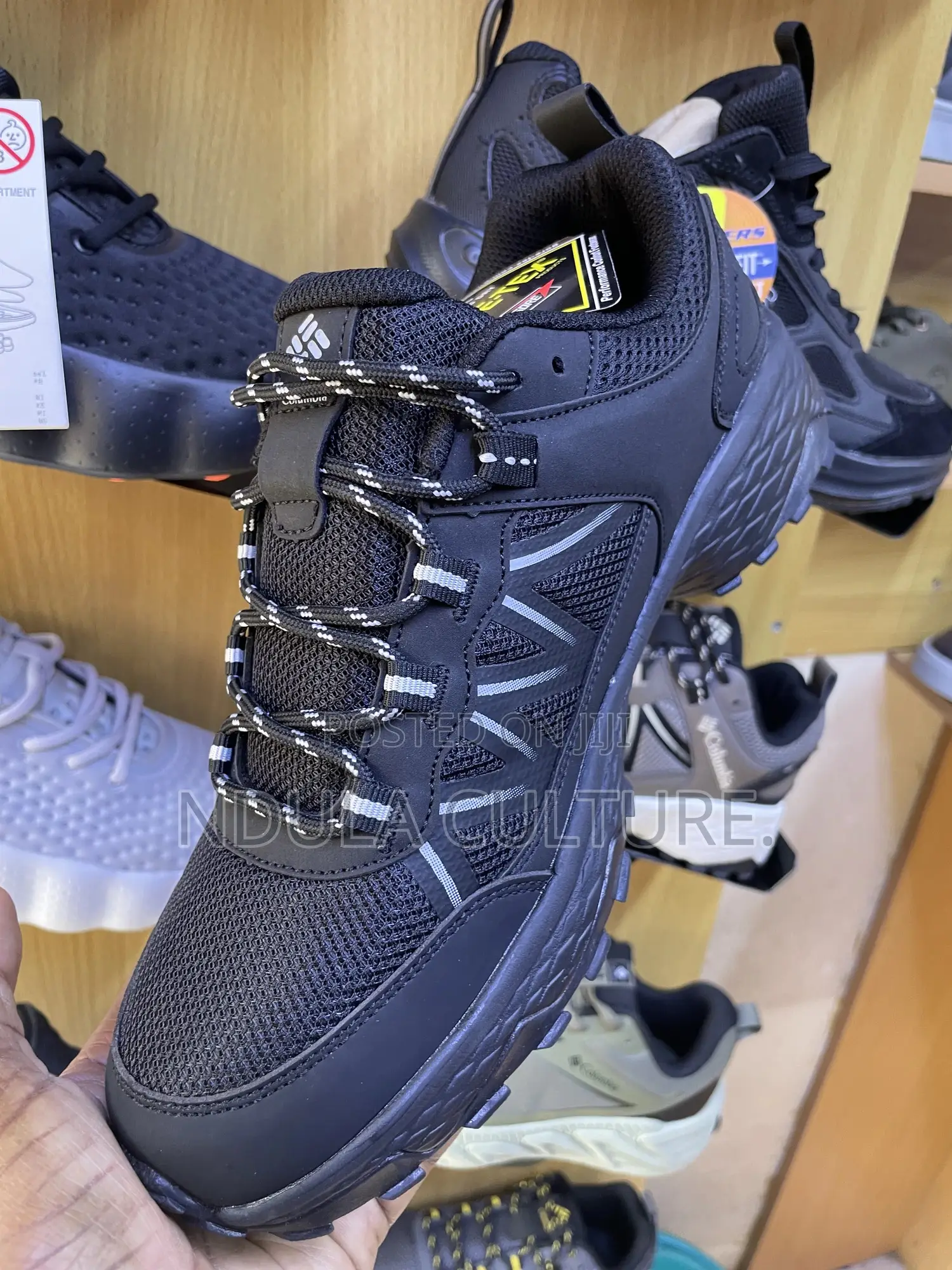 Columbia Men's Peakfreak Rush Outdry Hiking Shoes