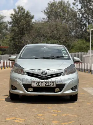 Toyota Vitz 2012 Green