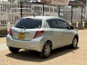 Toyota Vitz 2012 Green
