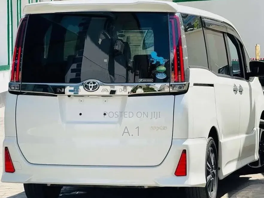 Toyota Noah 2.0 FWD (6 Seater) 2019 Pearl