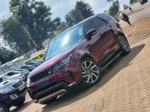 Land Rover Discovery HSE Diesel 4x4 2017 Maroon