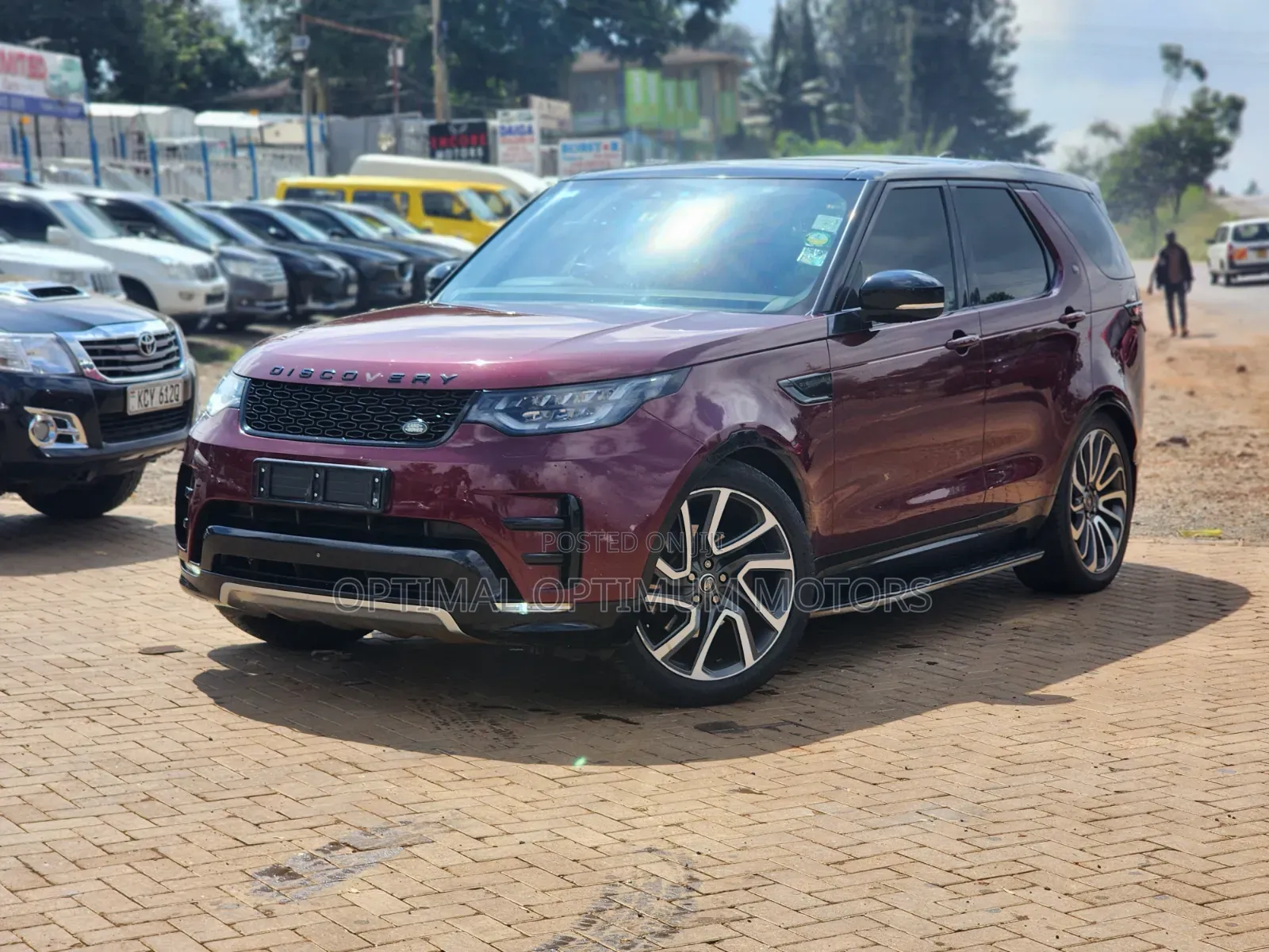Land Rover Discovery HSE Diesel 4x4 2017 Maroon