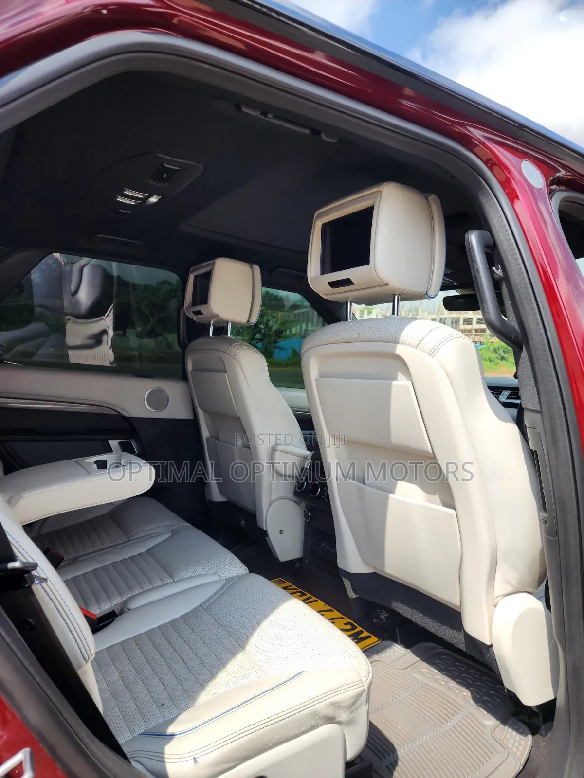 Land Rover Discovery HSE Diesel 4x4 2017 Maroon