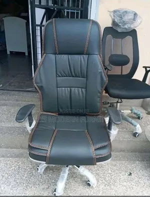 Pu Leather Upholstery Executive Office Chair
