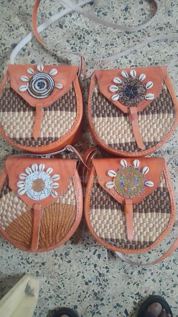 Handwoven Iringa Basket/ Kiondo - thumbnail 2