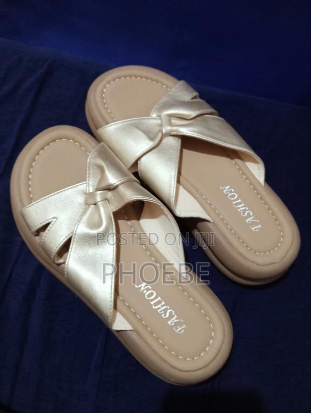 Ladies Shoes - thumbnail 12