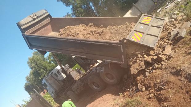 Axor Double Steering Tipper - thumbnail 2