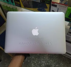 Laptop Apple MacBook Air 2011 4GB Intel Core i5 SSD 128GB