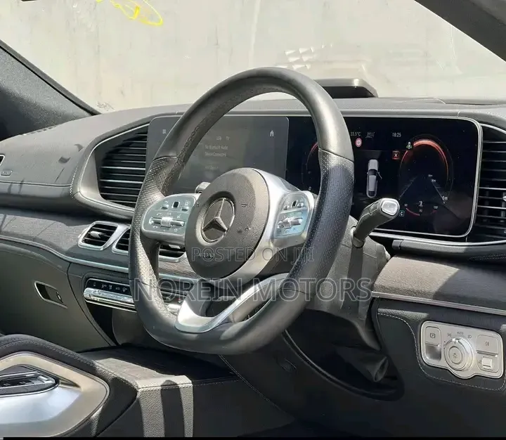 Mercedes-Benz GLE-Class GLE 400d 4MATIC 2021 Black