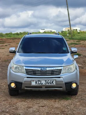 Subaru Forester 2010 Silver