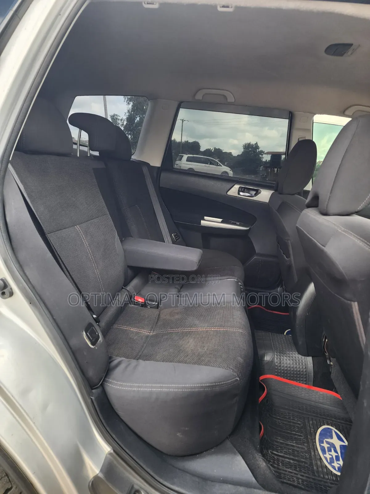 Subaru Forester 2010 Silver