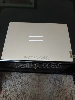 Laptop Lenovo Ideapad 3 4GB Intel Core Ultra 9 HDD 1T