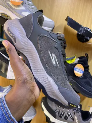 Skechers Arch Fit