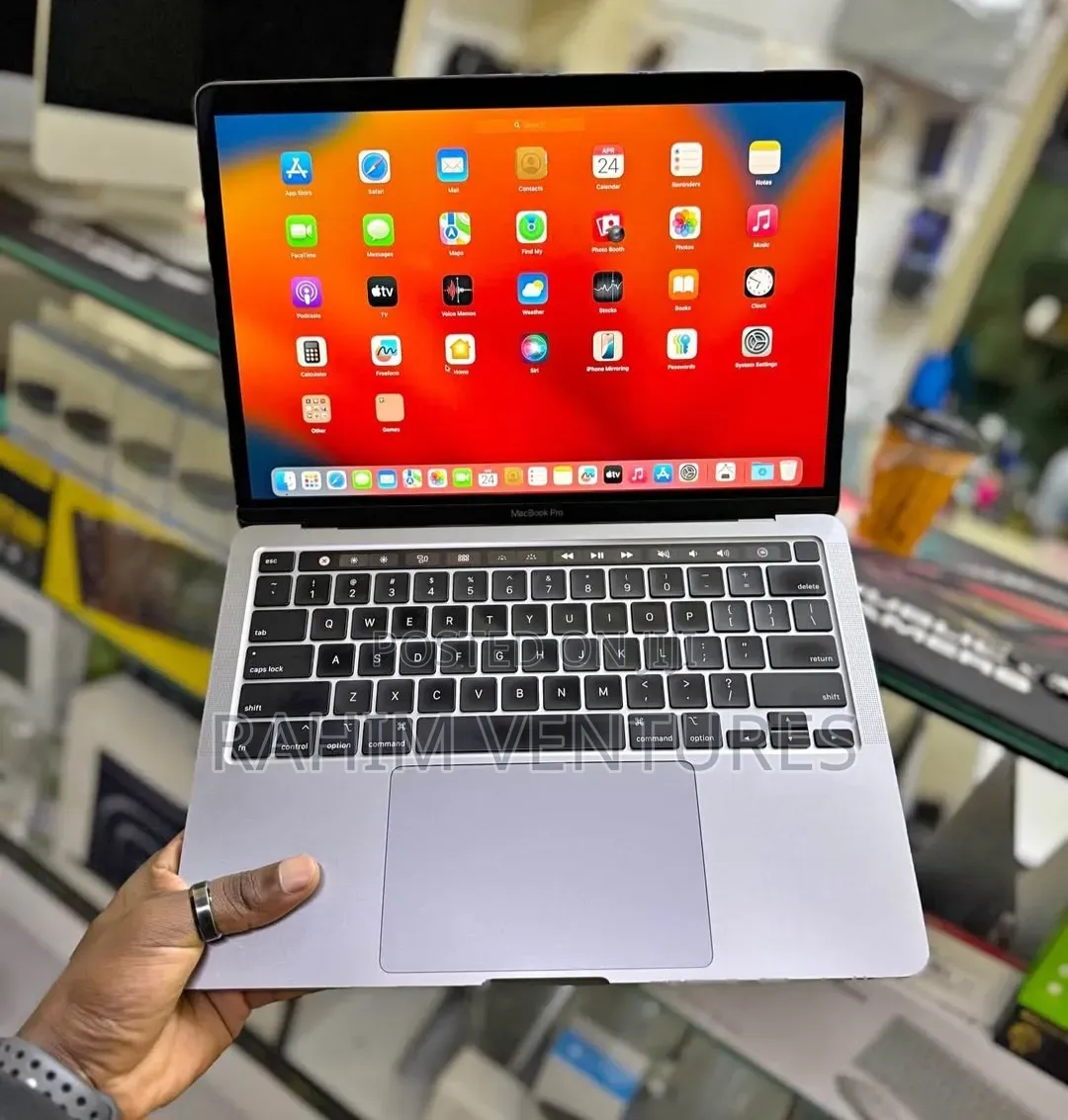 Laptop Apple MacBook Pro 2020 16GB Intel Core i7 SSD 1T