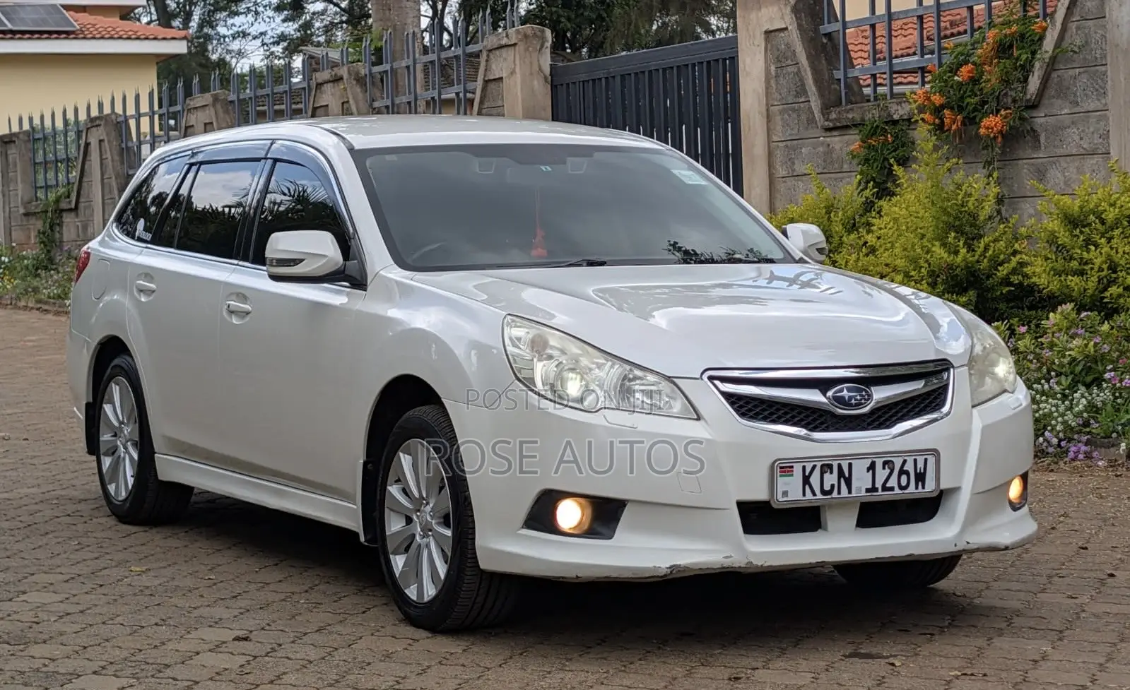 Subaru Legacy 2010 White