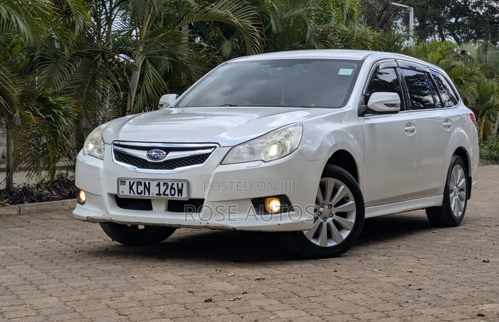 Subaru Legacy 2010 White