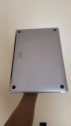 Laptop Apple MacBook Pro 2020 64GB Intel Core i9 SSD 1T
