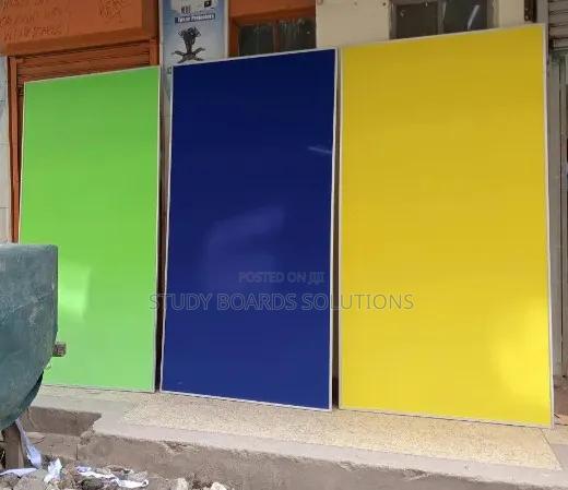 Durable, Easy to Maintain 8ftx4ft Pin Board for Interactive Learning