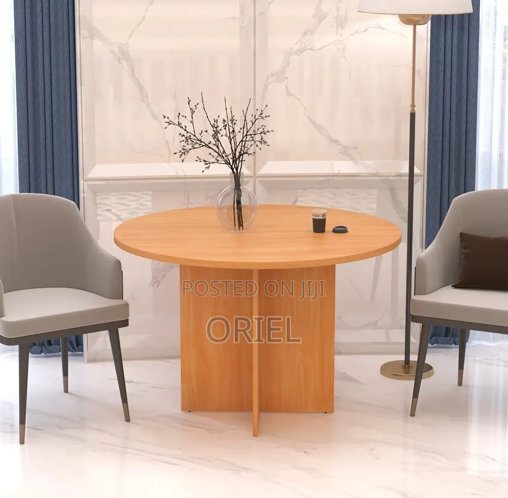 Office Boardroom Table : 4-Seater Circular Conference Table