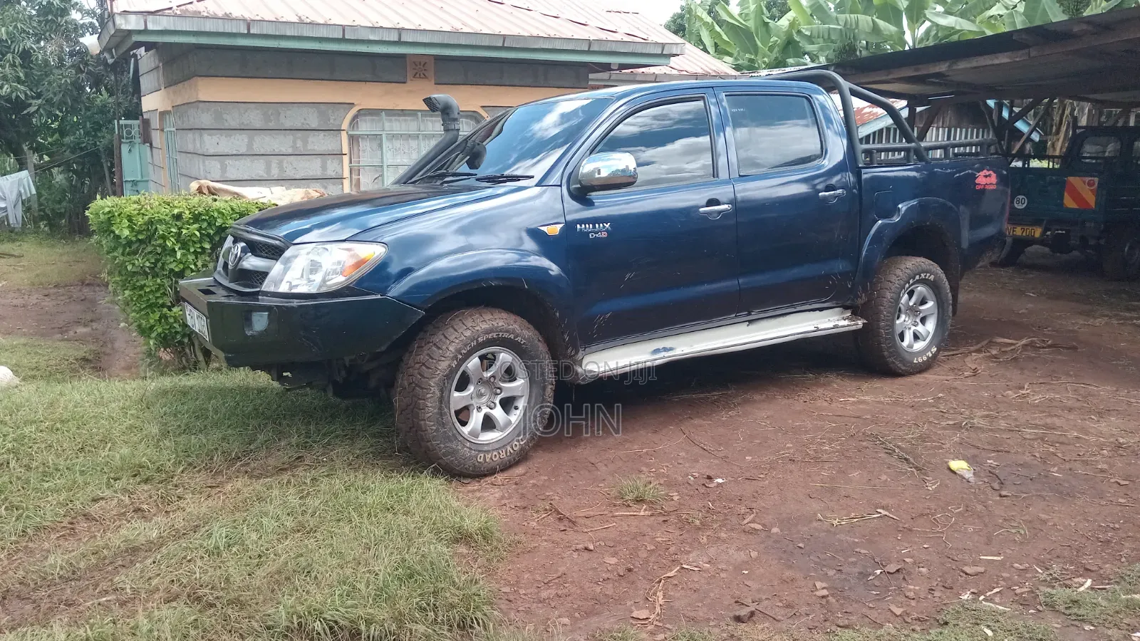 Toyota Hilux 2006 Blue