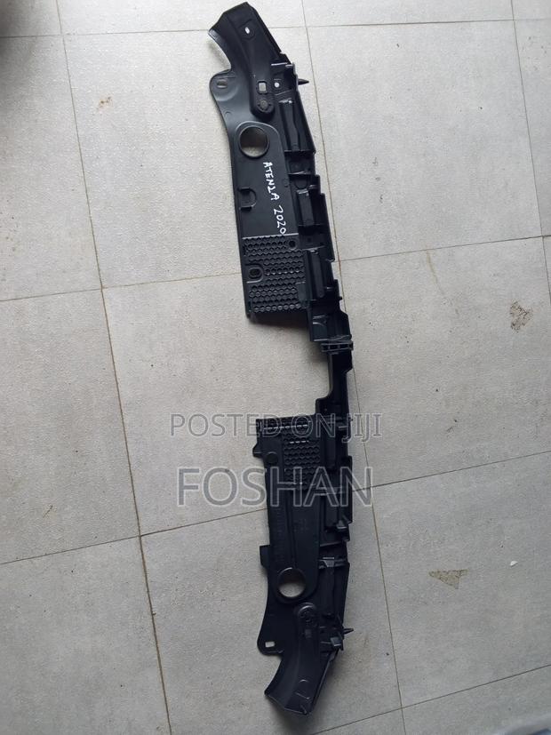 Grille Bracket Atenza 2020
