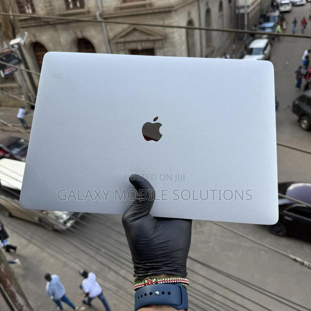 Laptop Apple MacBook Pro 2019 32GB Intel Core i9 SSD 2T - thumbnail 3
