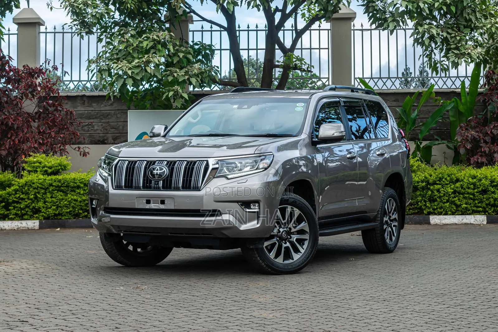 Toyota Land Cruiser Prado 2023