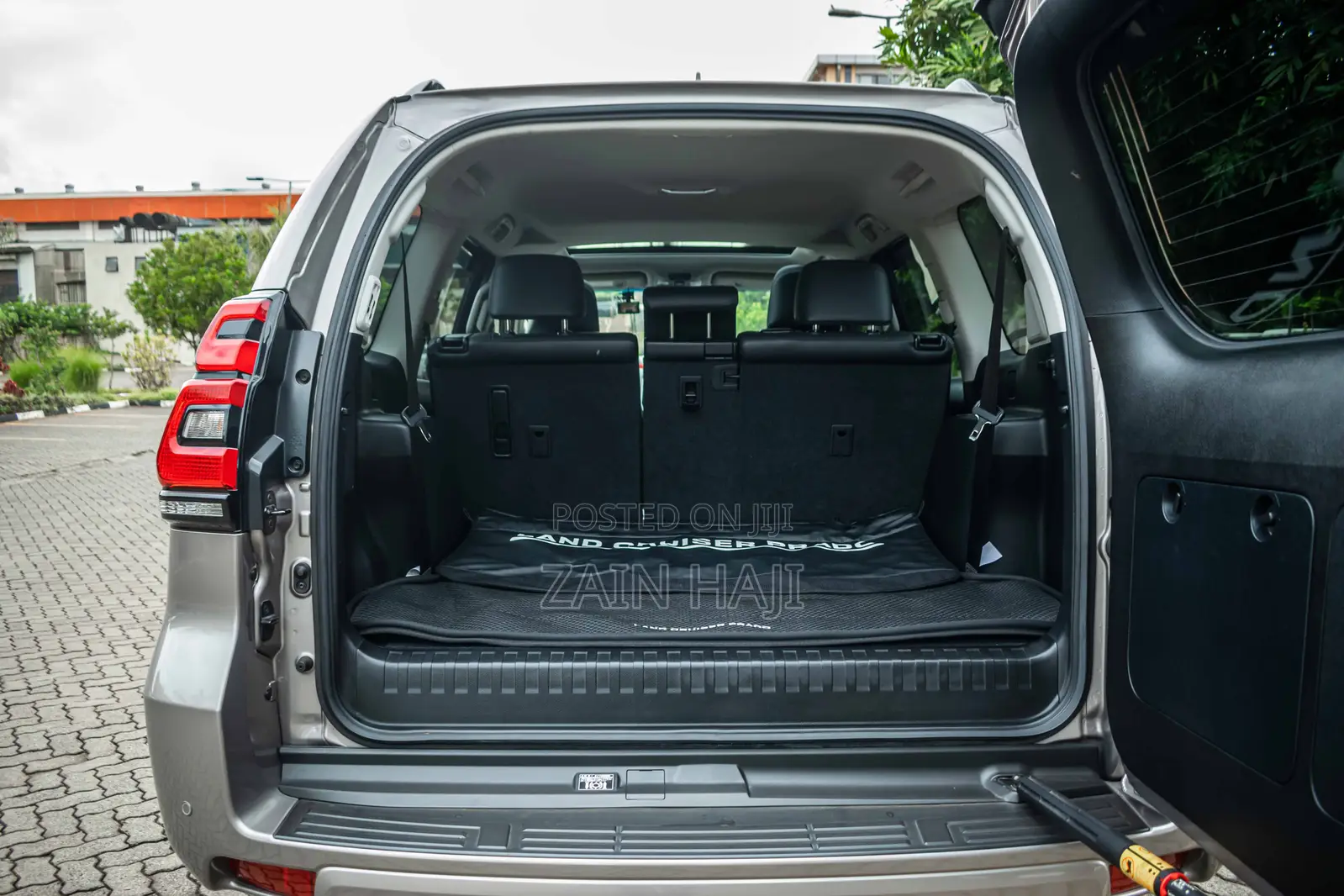 Toyota Land Cruiser Prado 2023