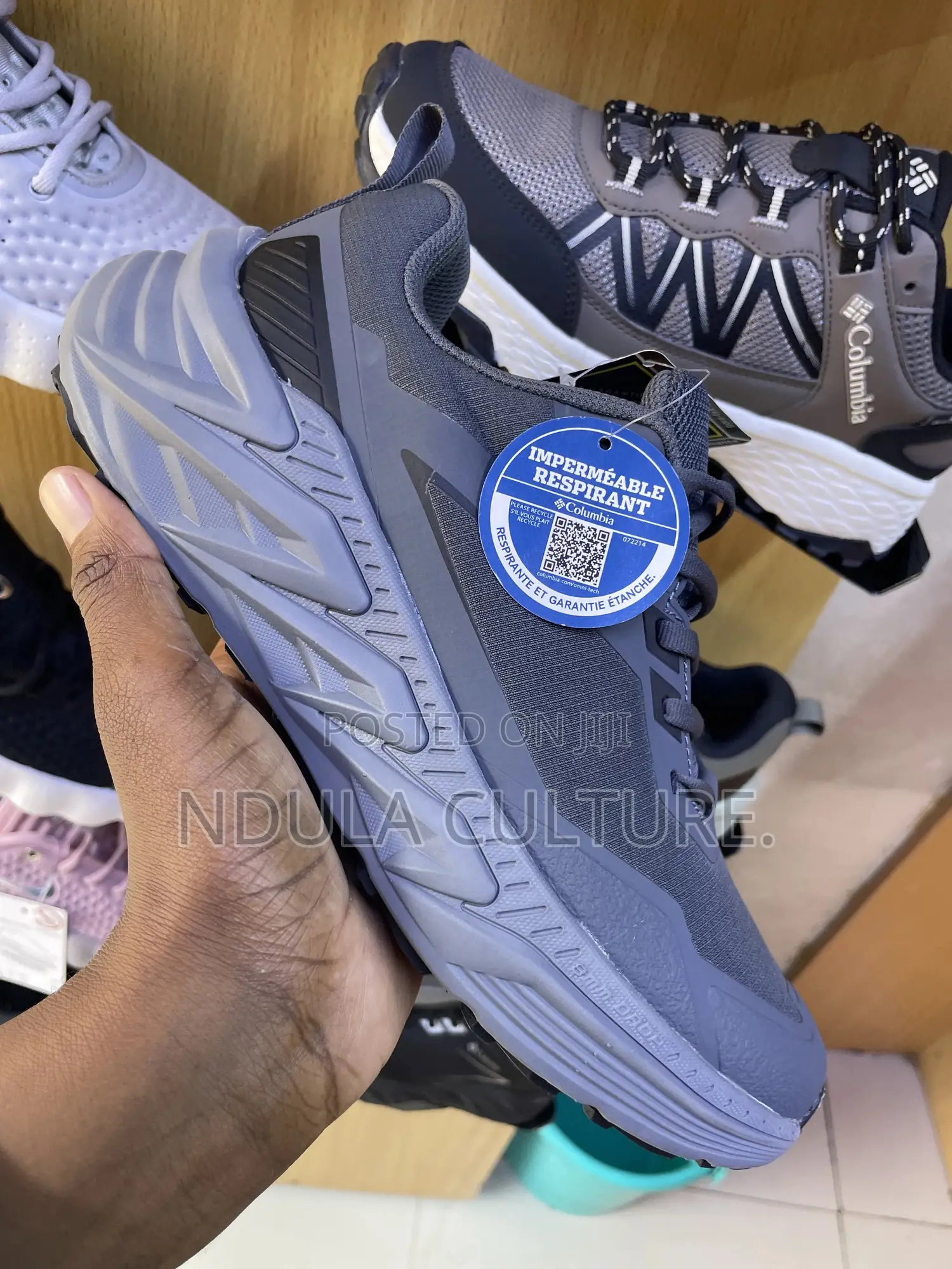 Columbia Ridgeflow Performance Trail Sneakers