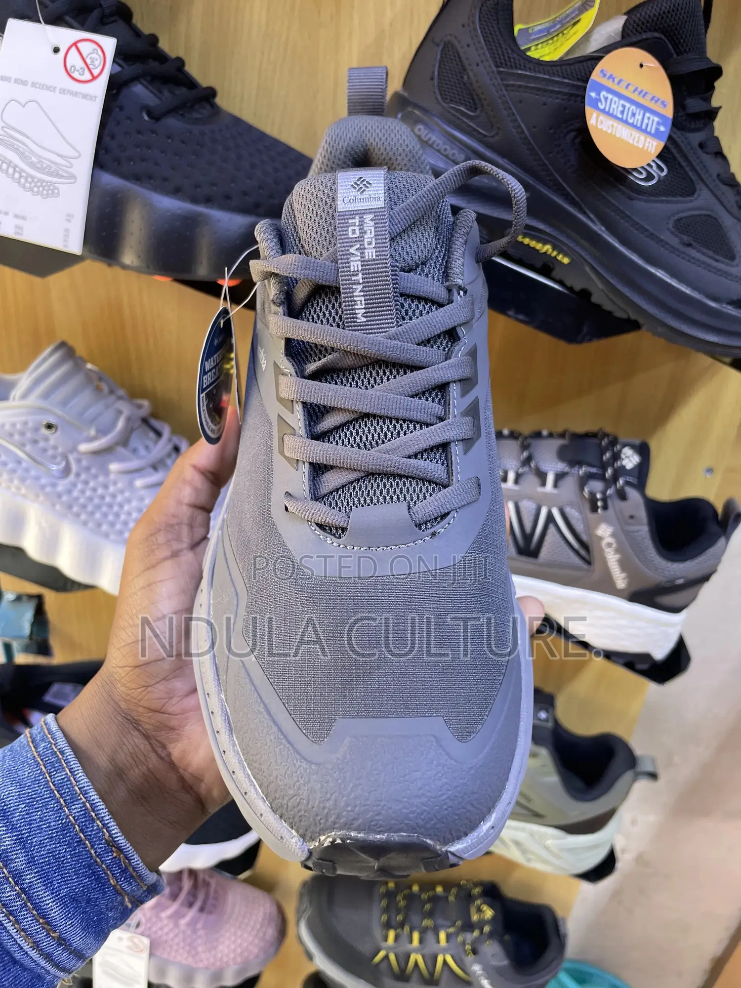 Columbia Ridgeflow Performance Trail Sneakers