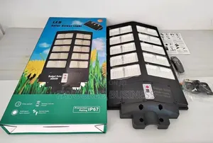Brand New Solar Street Light 300 W With Remote / Quality Street Light
