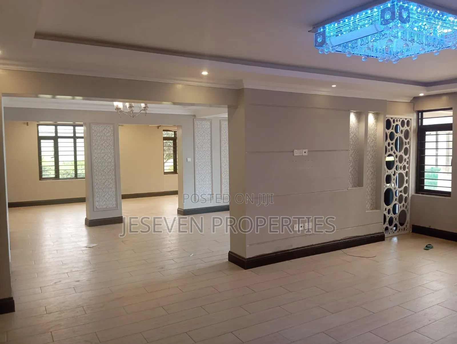 6bdrm Mansion in Syokimau, Gateway Mall Area for rent