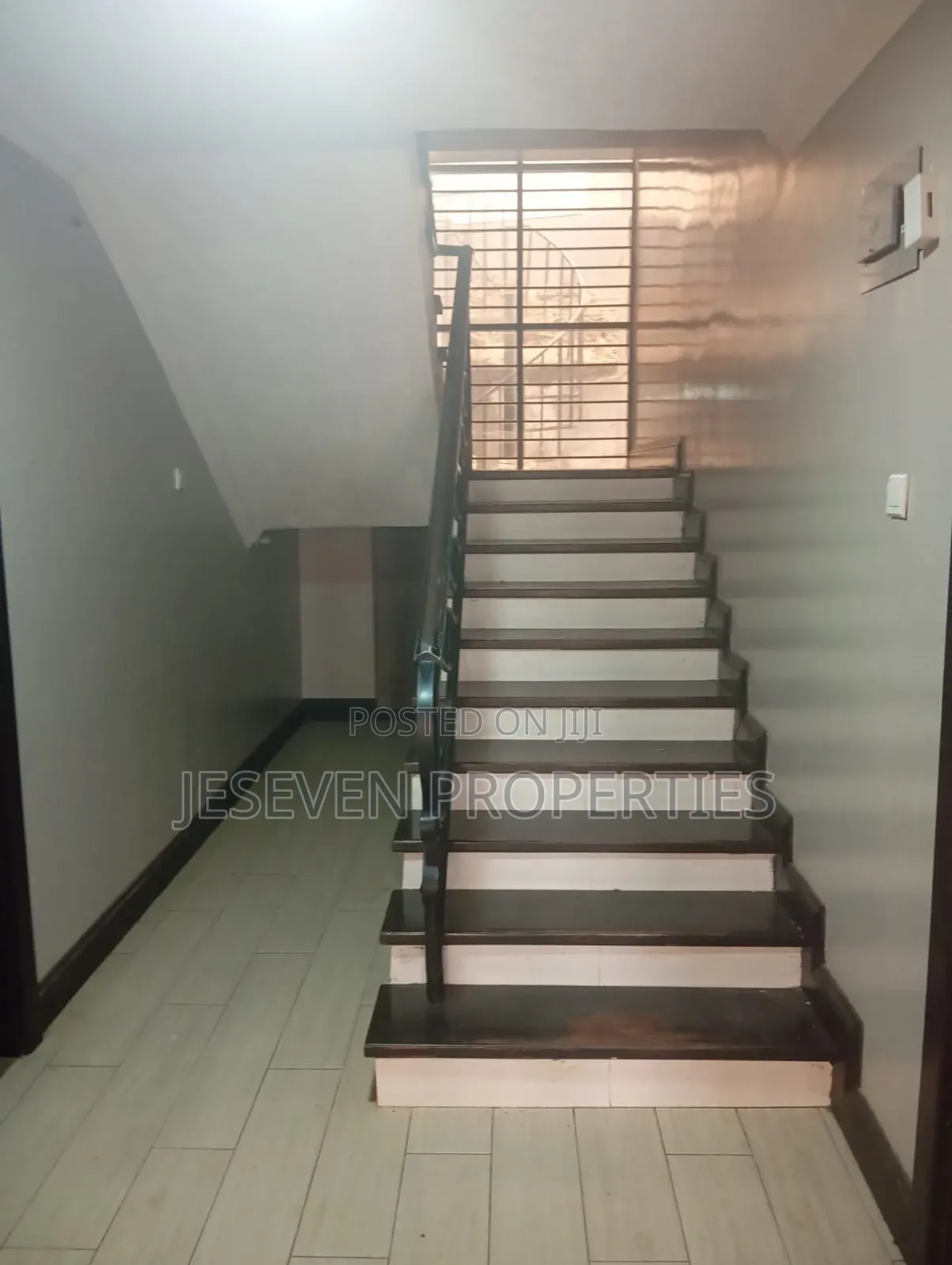 6bdrm Mansion in Syokimau, Gateway Mall Area for rent