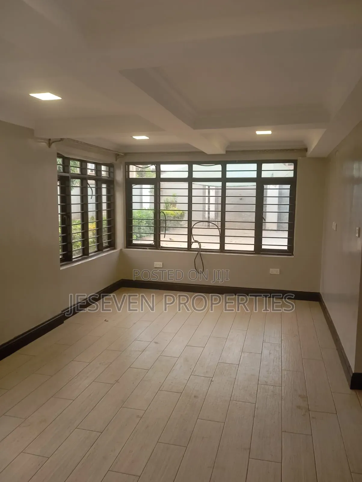 6bdrm Mansion in Syokimau, Gateway Mall Area for rent