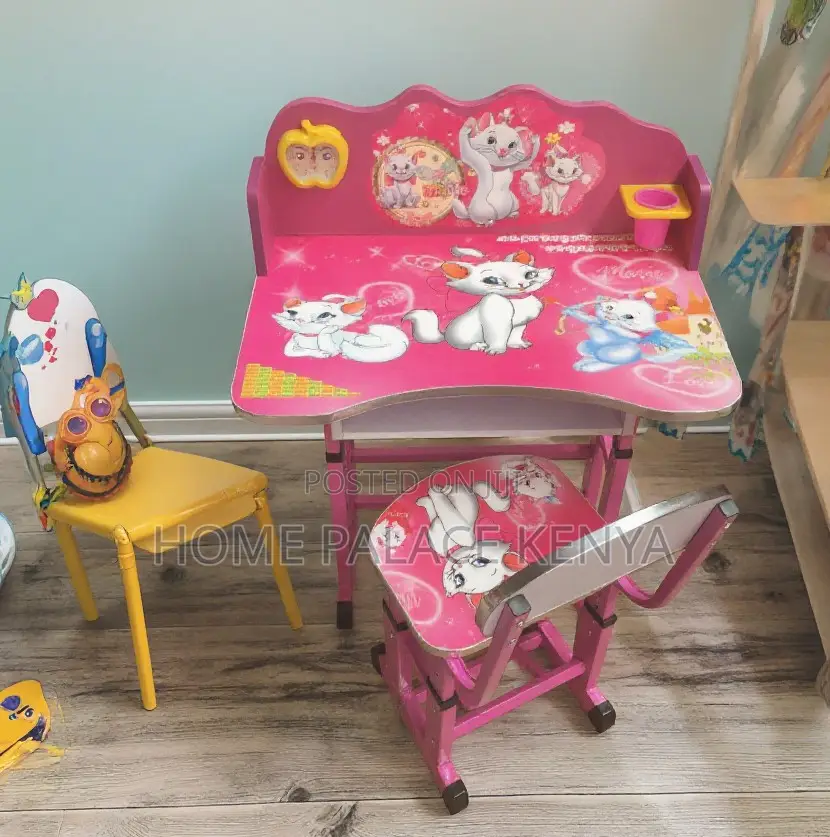 Kid's Desk: Adjustable Kids Study Table and Chair