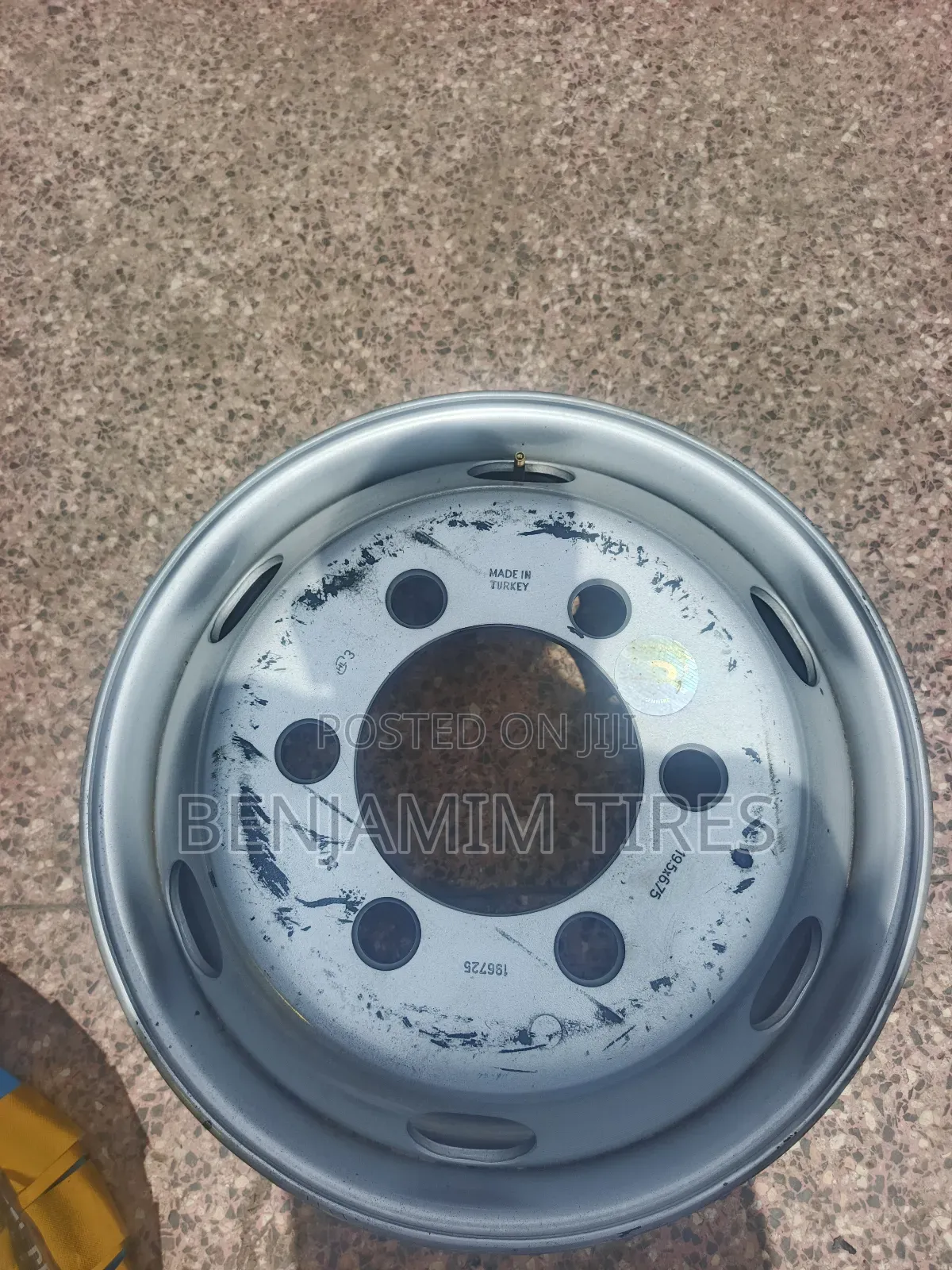Original Rim Size 19.5 Tubeless Made in Turkey.