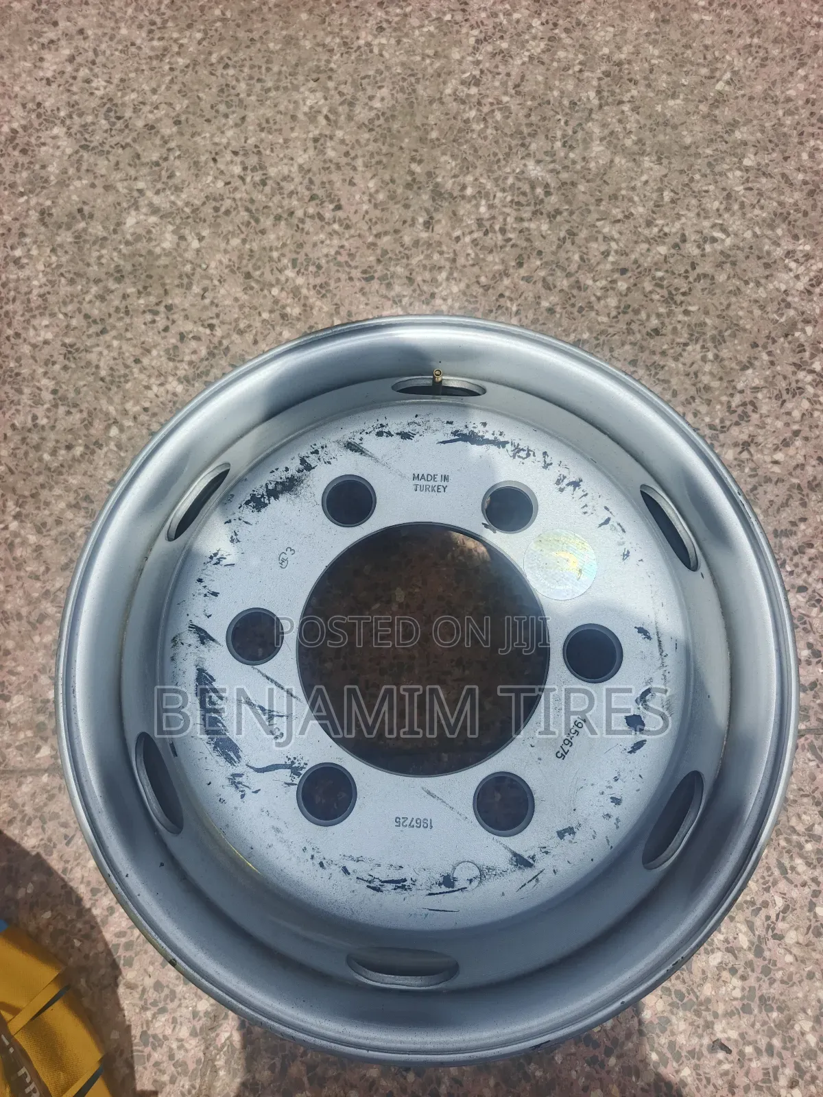 Original Rim Size 19.5 Tubeless Made in Turkey.