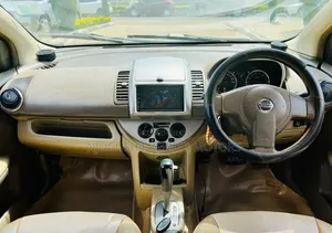 Nissan Note 2008 Green