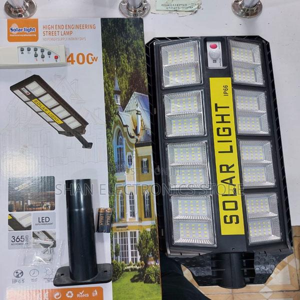 G350 400w Solar Streetlight