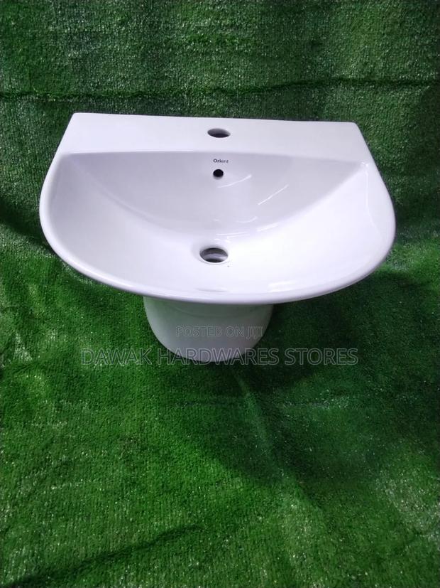 Semi Wall Hung Washhandbasin - thumbnail 3